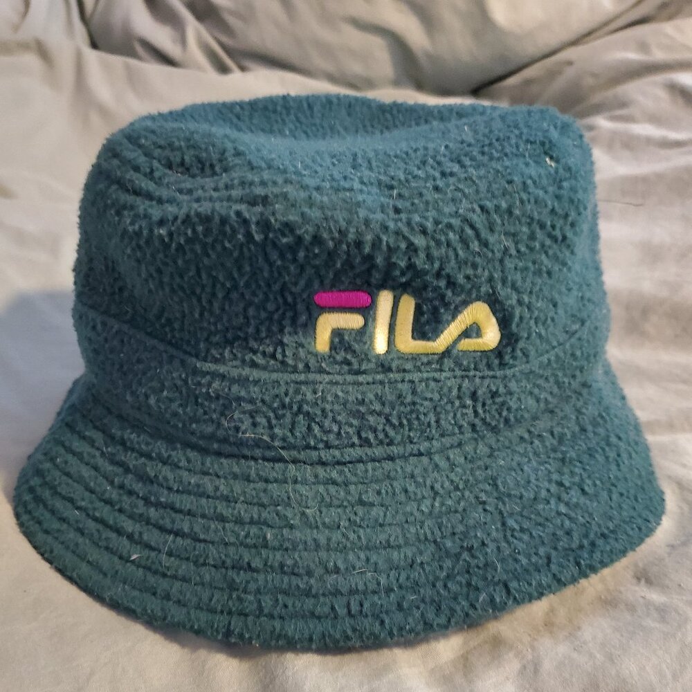 fila green fuzzy bucket hat